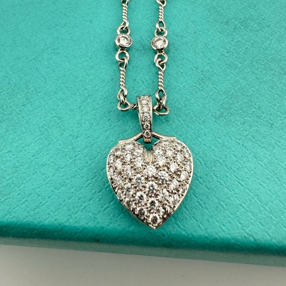 Vtg. Tiffany & Co. Platinum Diamond Pave Heart Twist Chain Tennis Necklace 17" - Picture 2 of 9